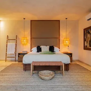 https://luxury-jungle-villa-l-4br-l-concierge-service-la-privada.allrivieramayahotels.com